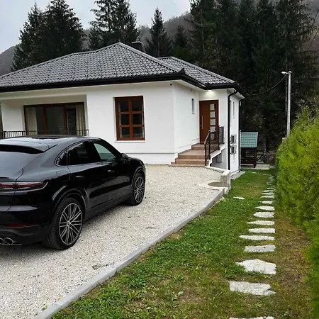 Bella Una-apartman アパート